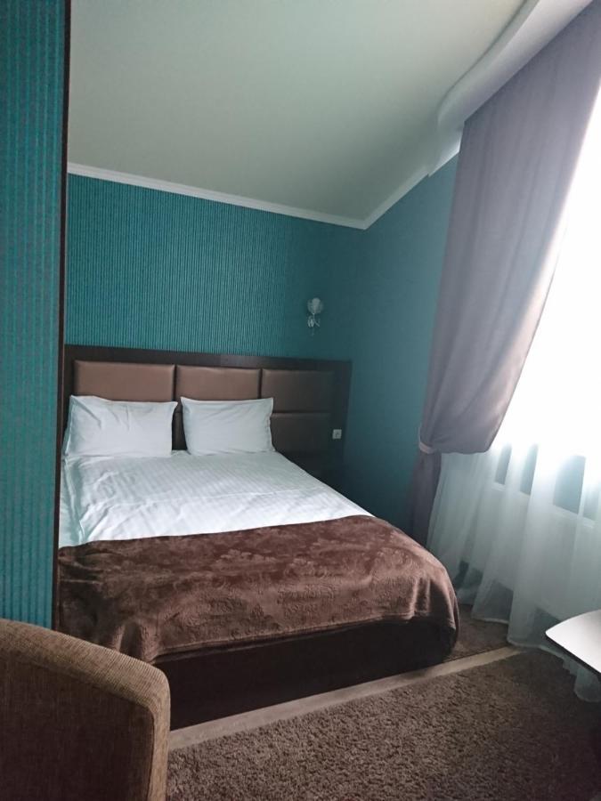 Mishel Plus Hotel Kharkiv Exterior photo