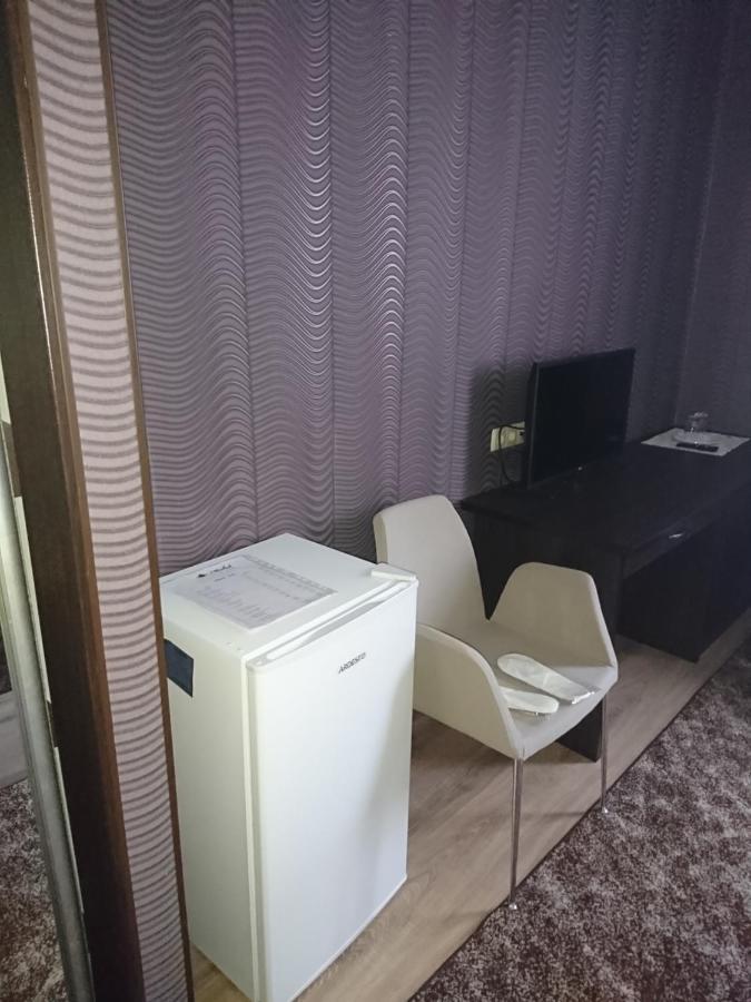 Mishel Plus Hotel Kharkiv Exterior photo